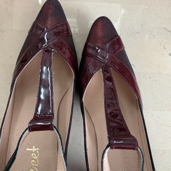 Sz 38 Sweet Burgundy T-strap Heels BNIB - Picture 3 of 8